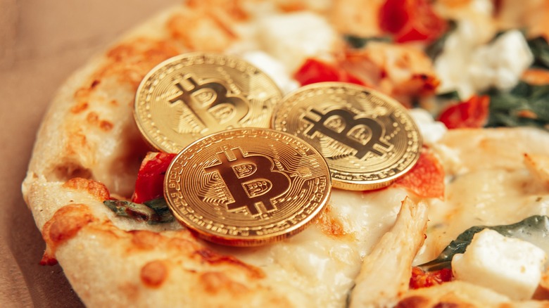 Bitcoin tokens on Pizza.