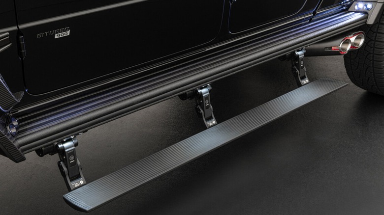 Brabus 900 running board