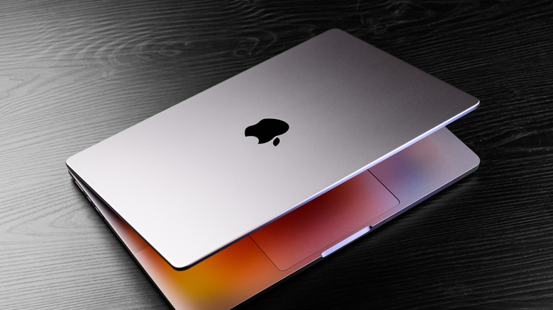 Macbook Pro 14 inches M2 for editorial use