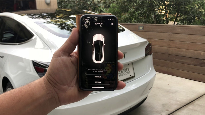 Tesla Model 3 smart summon feature in use
