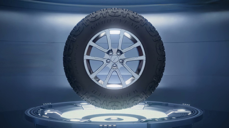 Picture showing a Goodyear Wrangler Duratrac RT tire