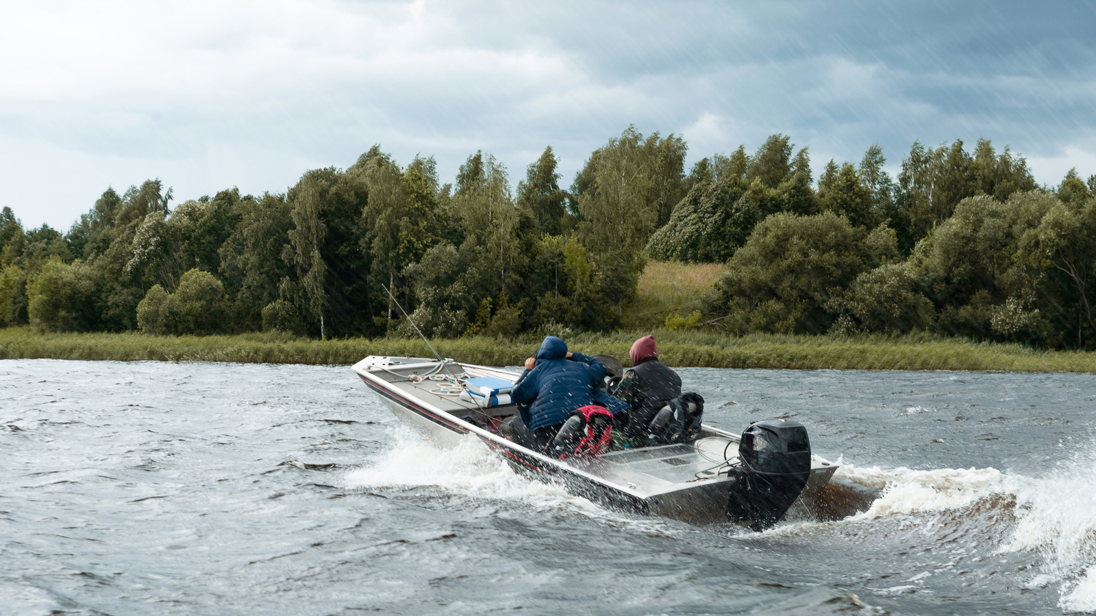 What's The Difference Between Marine & Automotive Engines?