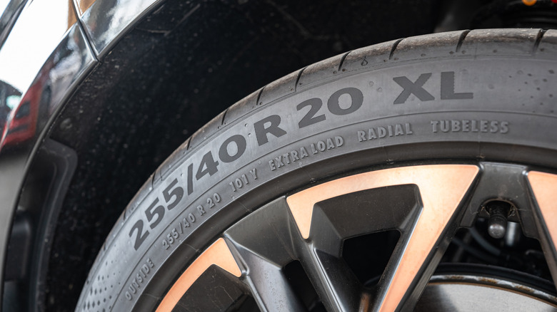 A generic radial tire