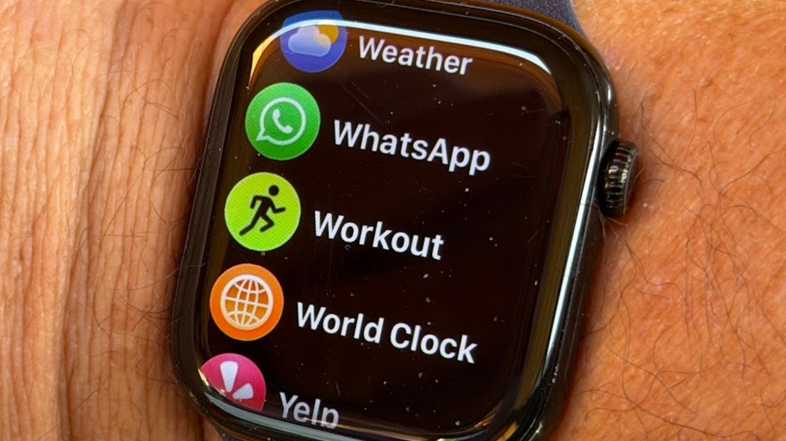 WhatsApp Is Officially Available On Apple Watch – Here’s What It Can Do & Which Models Get It