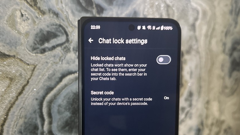 Locked chats system on 