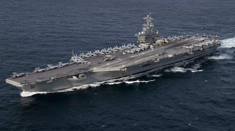 The USS Abraham Lincoln (CVN-72) underway in the Atlantic Ocean
