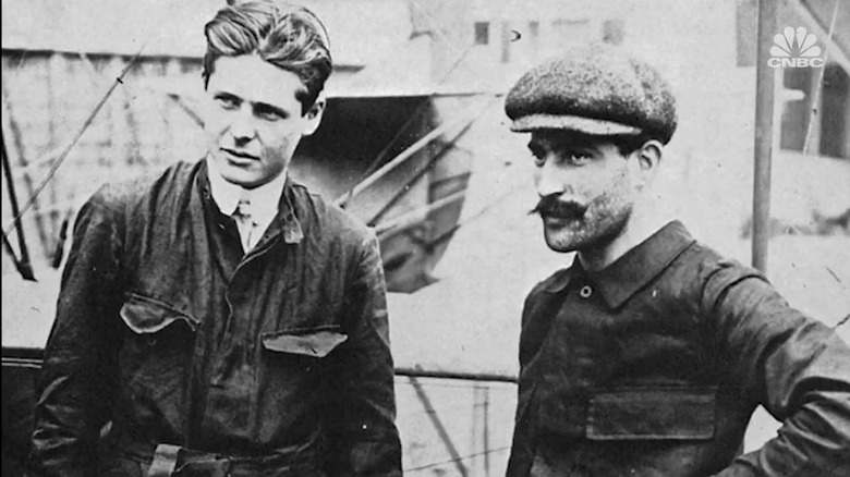 :awremce Sperry (left) and his French mechanic, Emil Cachin, at the the 