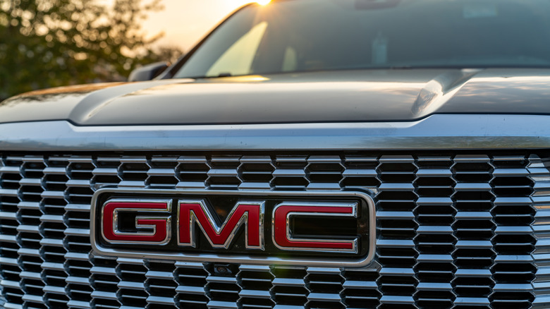 the GMC emblem on a front grill