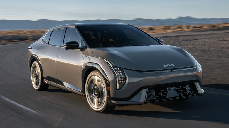 Kia EV4 seen from front 3/4 angle