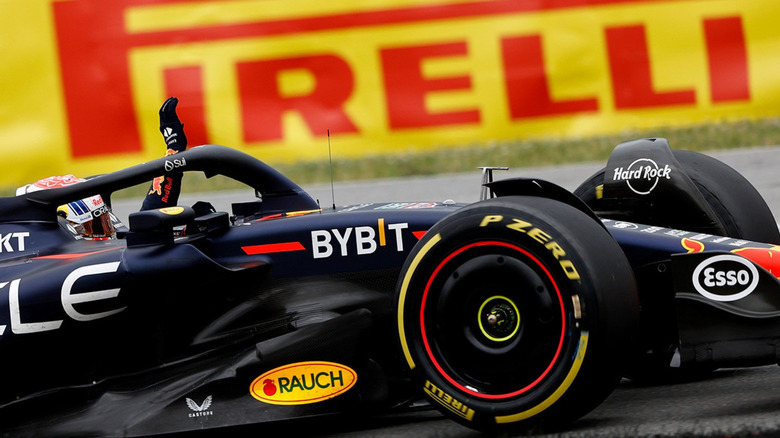 F1 car using Pirelli P Zero tire on the track