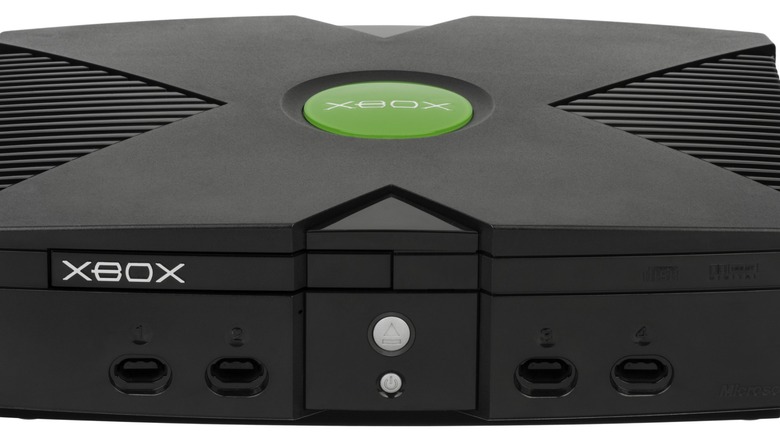 Front view of original Xbox console