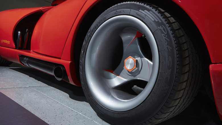 Close-up of the rear tire on 1989 Dodge Viper Concept, 335mm wide