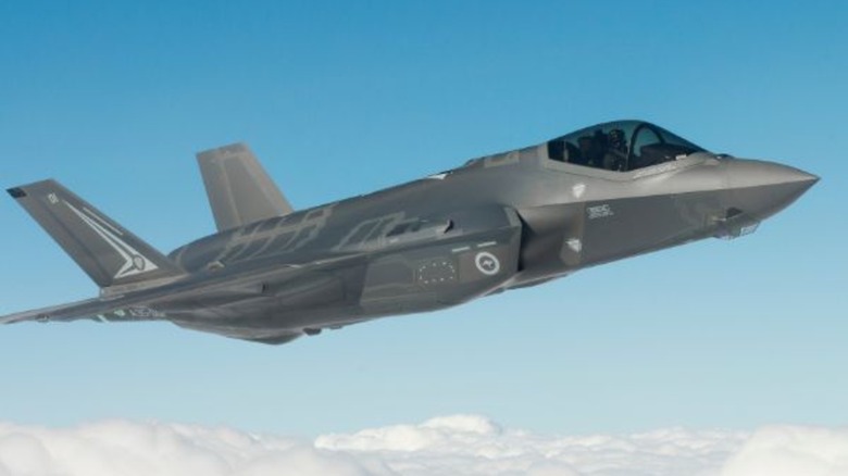 f-35 jet australia flight sky