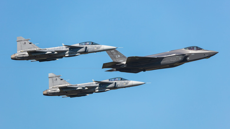 f-35 jets flight sky czech republic