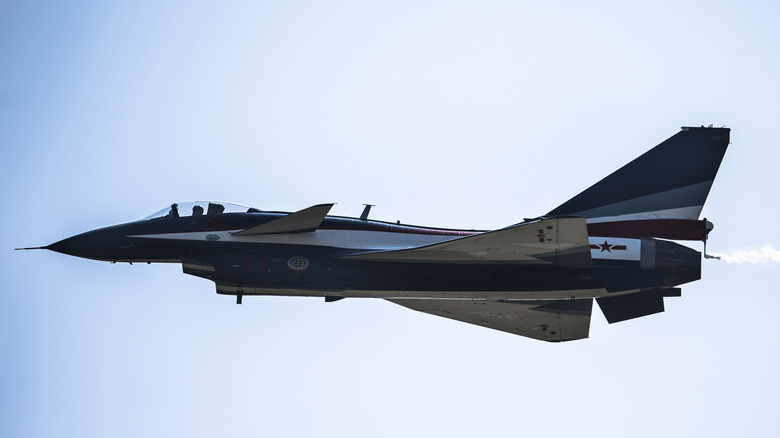 A Chinese J-10 Fighter jet at an airshow