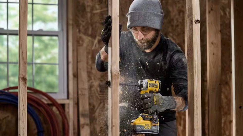 20V Max XR 3-Speed High Torque ¼-inch Impact Driver in use