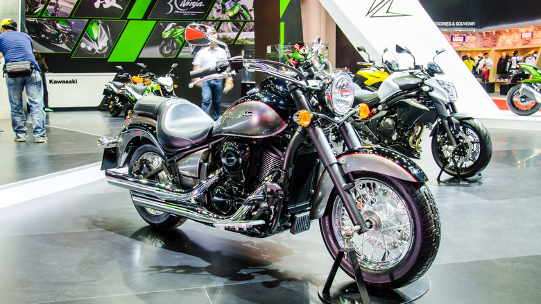 Kawasaki Vulcan 900 Classic motorbike on display at a motor show