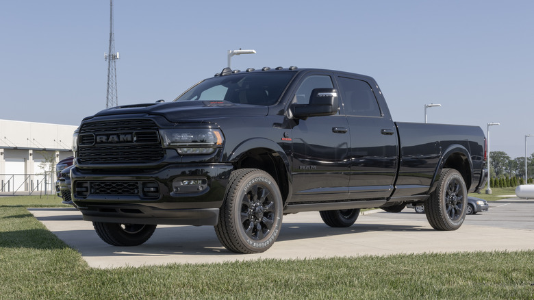 Ram 3500 Limited Crew Cab 4X4 display