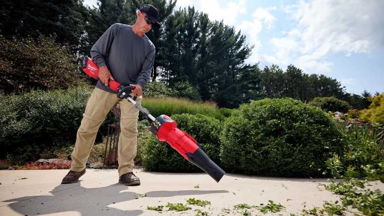 Milwaukee Quik-Lok Blower in use