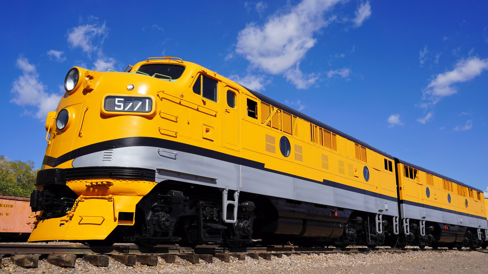 Which Train Was Called 'The Diesel That Did It' & What Locomotive ...