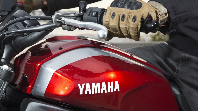red yamaha motorcycle
