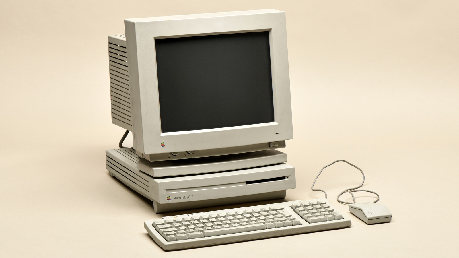 Quem construiu o primeiro computador?