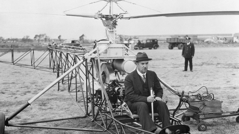 The VS-300 helicopter grounded