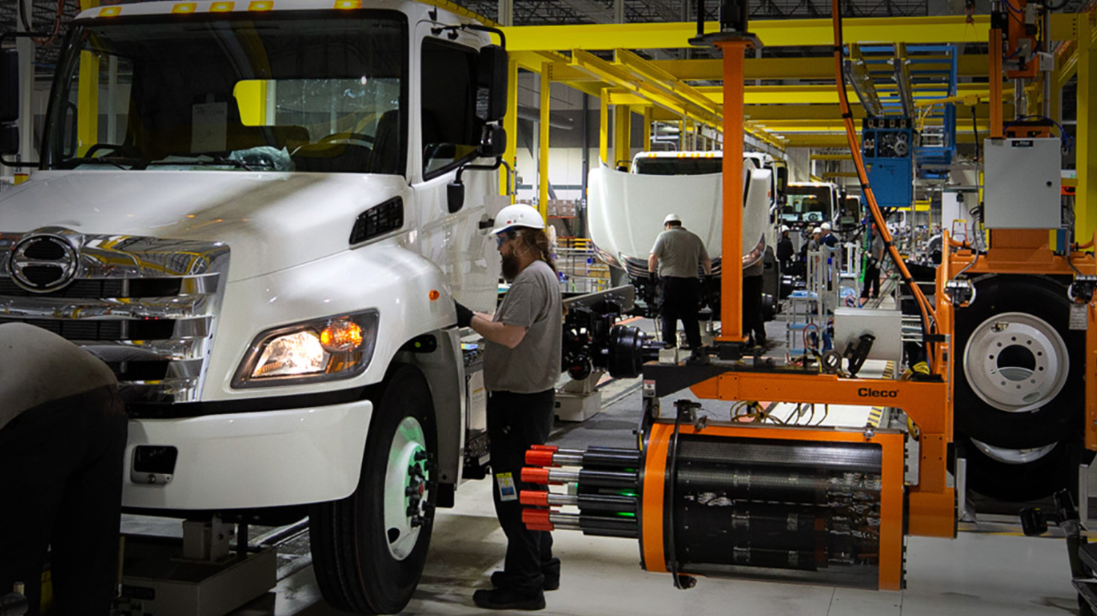 Who Makes Hino Trucks And Where Are They Built?