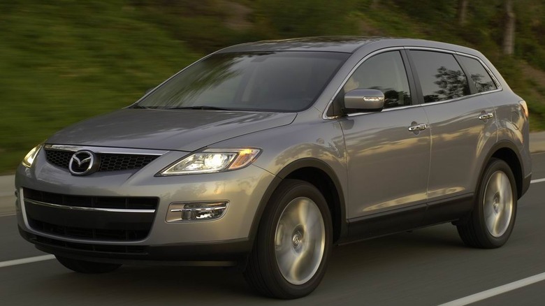 Front 3/4 hero shot of a first gen 2008 Mazda CX-9