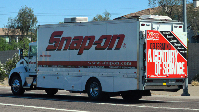 A Snap-on franchise truck parked on a kerb