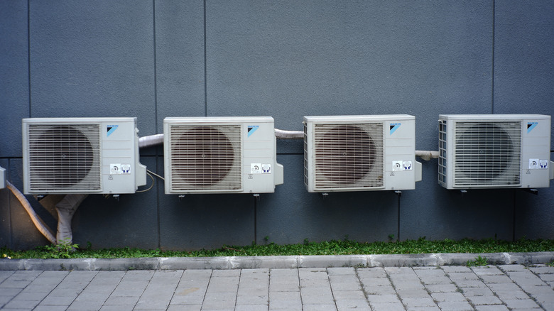 Outdoor units of Daikin ACs outside a building