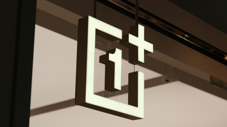 OnePlus company brand logo