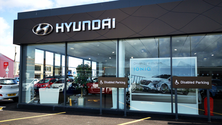 Hyundai car dealership