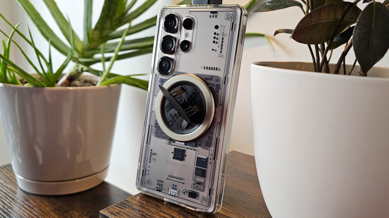 Samsung Galaxy S25 Ultra in a Spigen Hybrid MagFit case