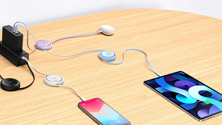 Baseus retractable USB-C cable