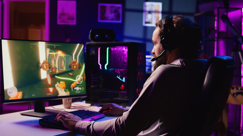 Gamer playing a game on PC