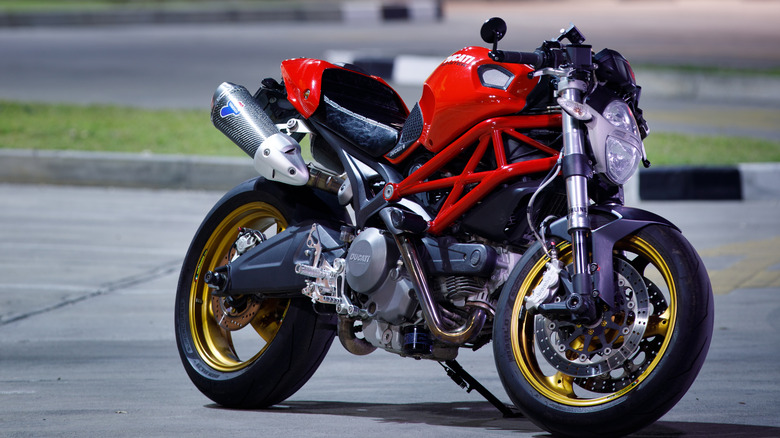 Ducati Monster 696