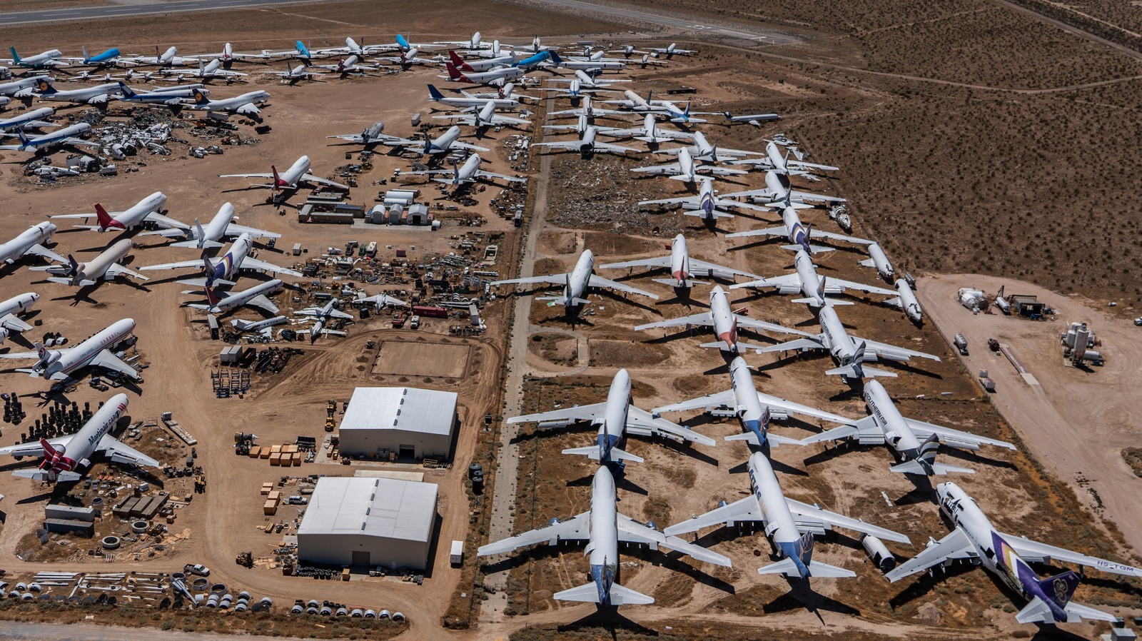 Why Are Old Airplanes Stored In The Desert?