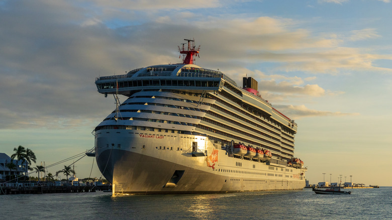 cruiser ship with the name Valiant Lady