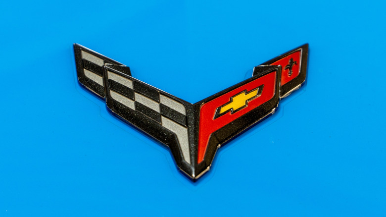 Corvette logo on a C8 Stingray