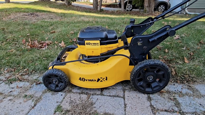 DeWalt 40V Max mower