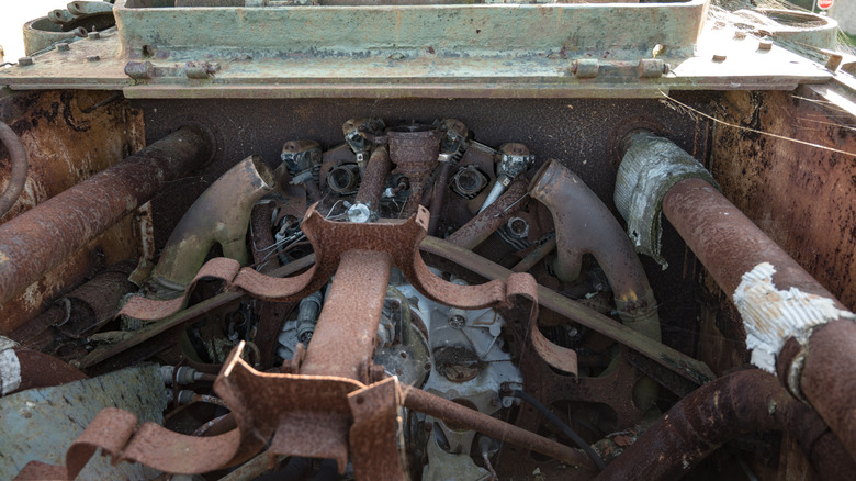 M4 Sherman Tank Chrysler multibank engine bay