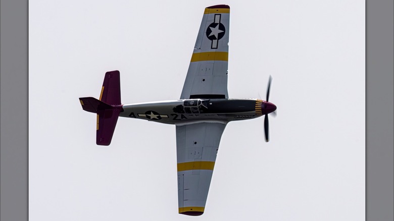 A World War II-era P-51 Mustang with one roundel