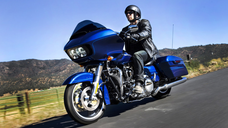 2015 Harley-Davidson Road Glide (newer generation)