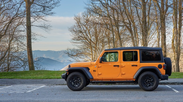 Why Do Jeep Drivers Have Rubber Ducks On Their Dashboard?