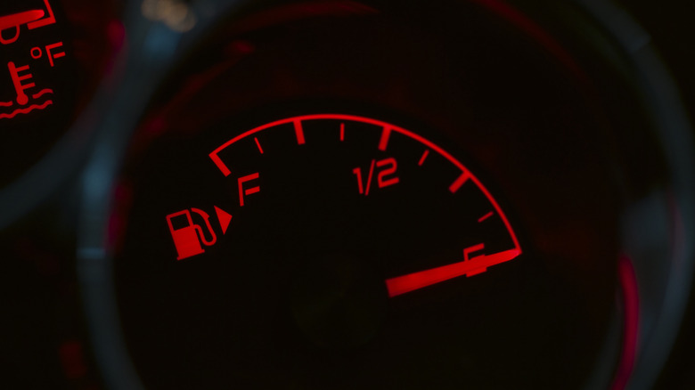 Gauge displaying fuel levels in a gas-powered car