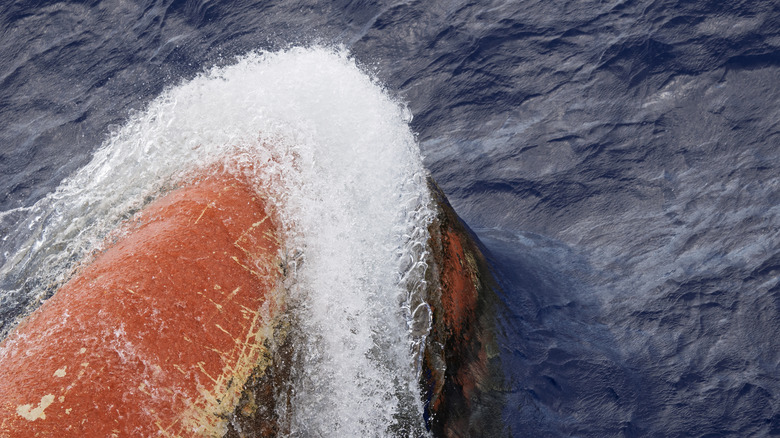 Water flowing around a bulbous bow
