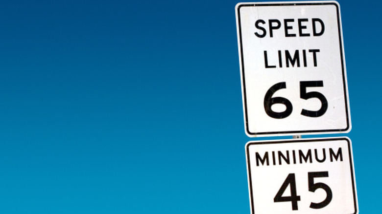 Speed limit sign with minimum speed limit sign below it.