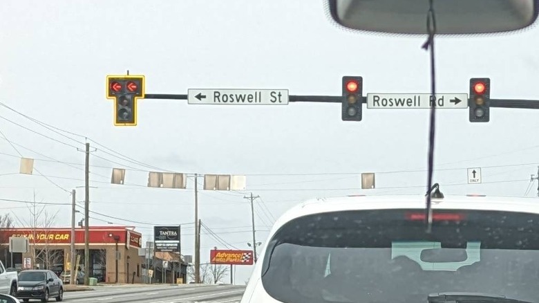 red lights on traffic lights