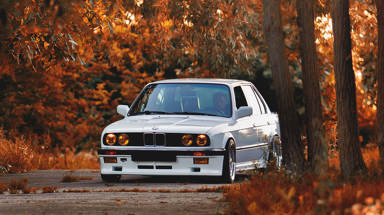 bmw e30 3 series white